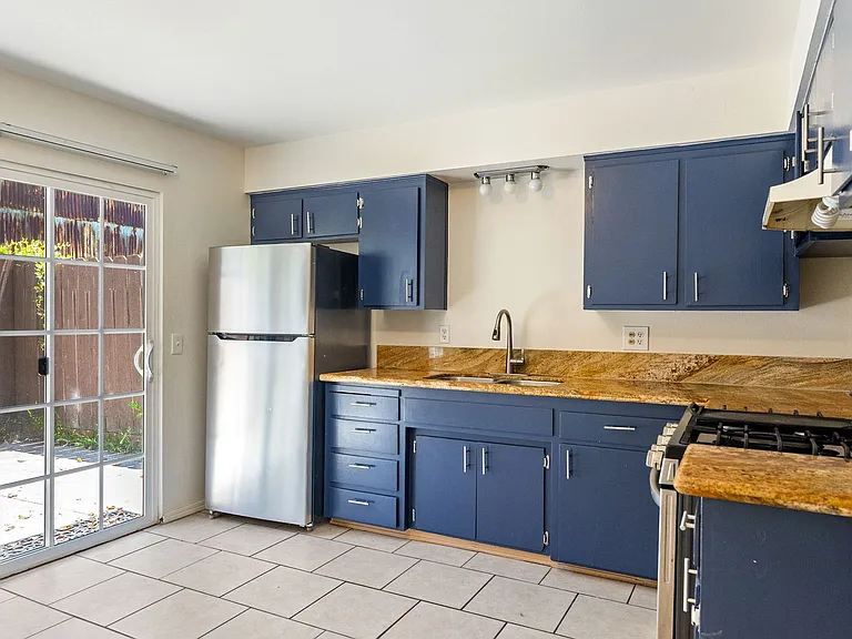 350 Pismo Street — Photo 21