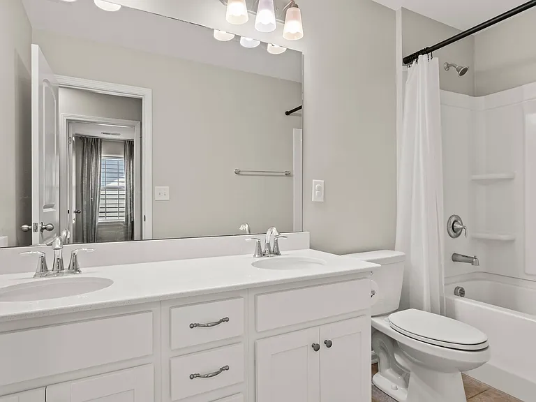 5009 Glenellen Way — Photo 33