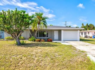 106 Aurora St E, Venice, FL 34285