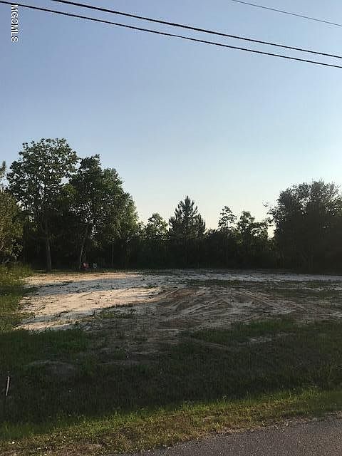 1st image of 227 Farrar Ln