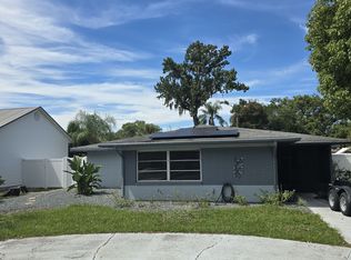 5301 17th St, Zephyrhills, FL 33542