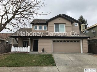 1791 Stone Creek Dr, Petaluma, CA 94954