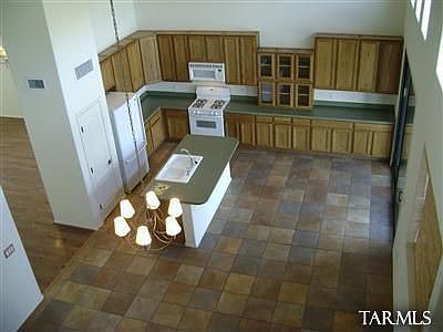 2nd image of 95 E Calle Tierra Sandia