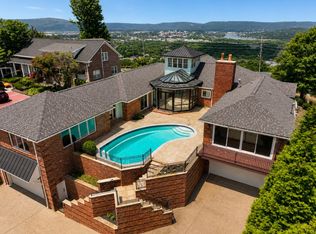 312 N Crest Rd, Chattanooga, TN 37404