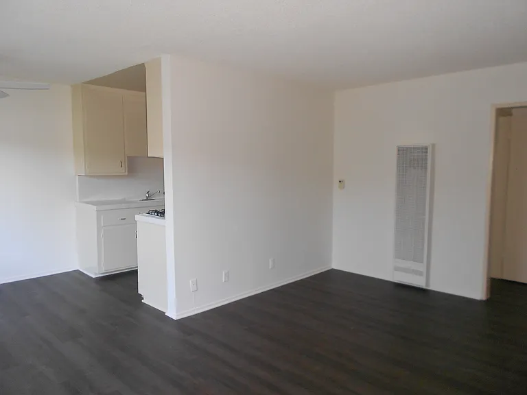 3721 Midvale Ave #20 — Photo 7
