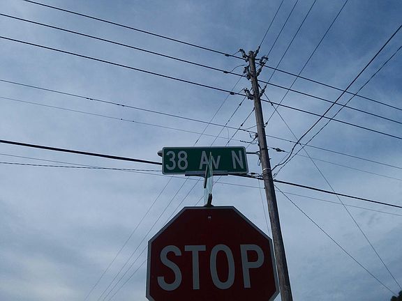 5th image of 7420 38th Ave N