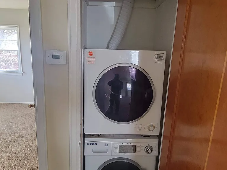 Washer & dryer (single load)