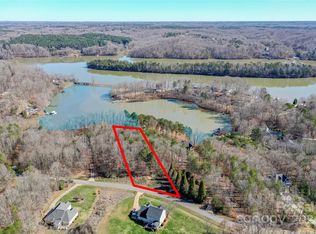 7816 Long Bay Pkwy, Catawba, NC 28609