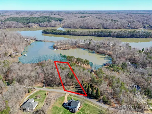 7816 Long Bay Pkwy, Catawba, NC 28609