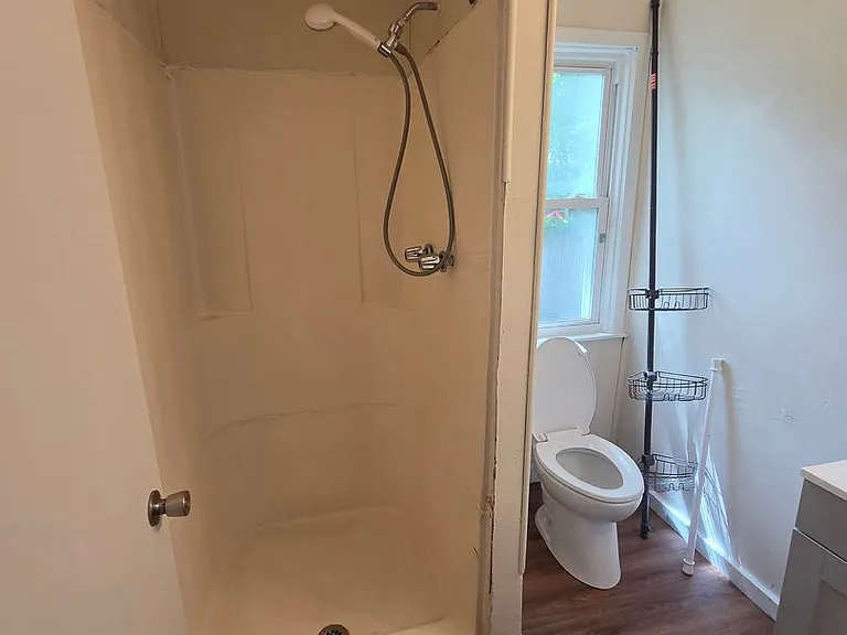 2402 East Ave #1 — Photo 10