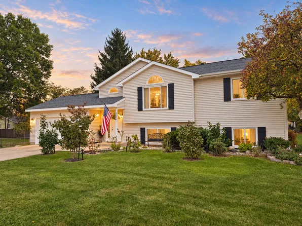 5226 Mulligan Dr SW, Wyoming, MI 49509