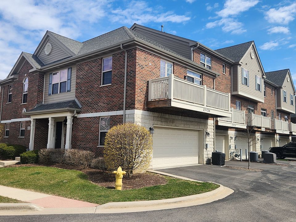 1st image of 27W736 N Meadowview Dr