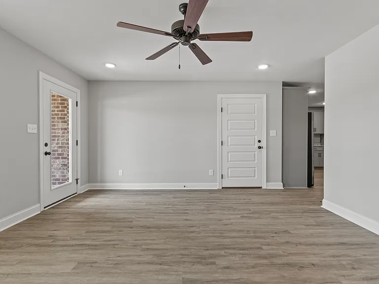 Lucas Ferry Townhomes — Photo 73