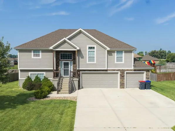 6996 141st St, Basehor, KS 66007