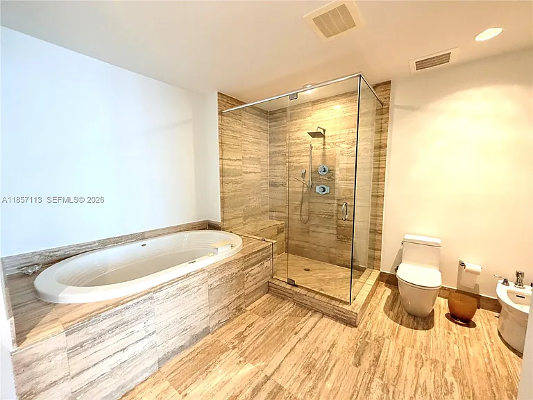 16001 Collins Ave #1402 — Photo 25