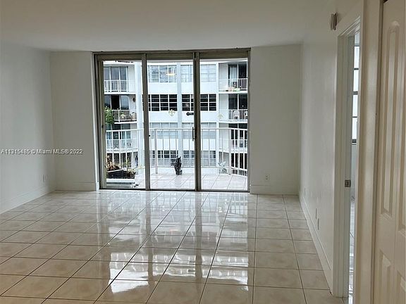 2nd image of 16710 NE 9th Ave APT 409