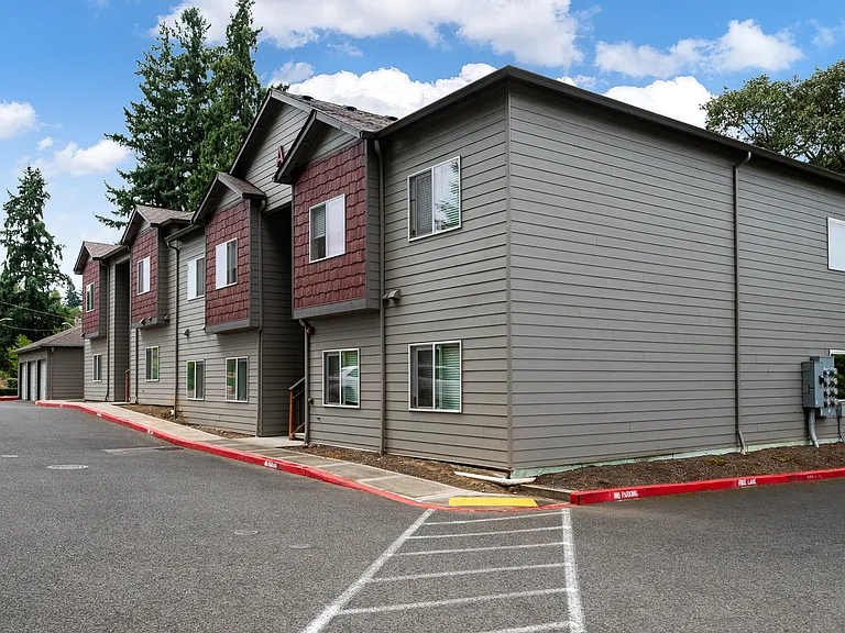 Leverich | Exterior