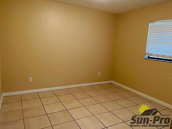 5th image of 323 Cavanah Dr #D