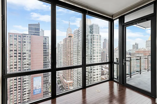 Rented by Compass | media 25