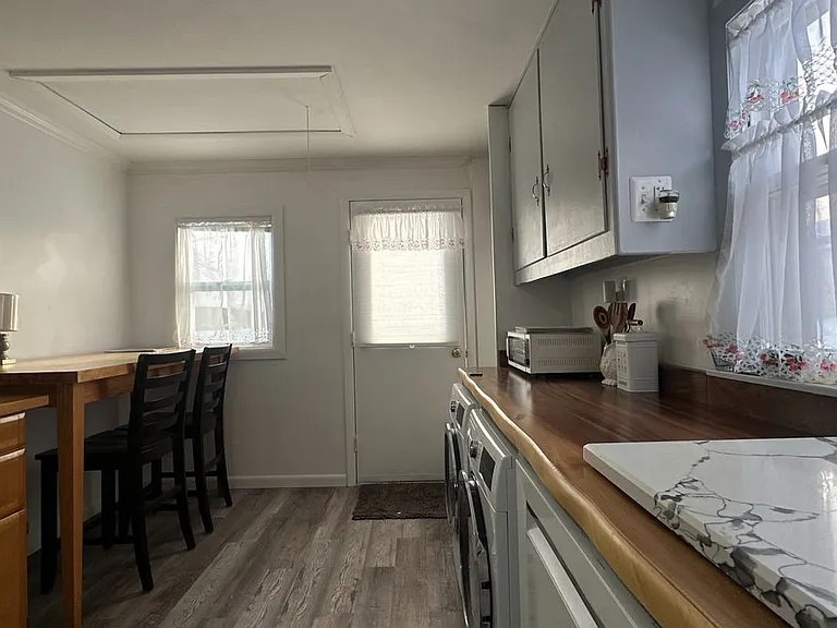 11 Cordially Colony — Photo 2