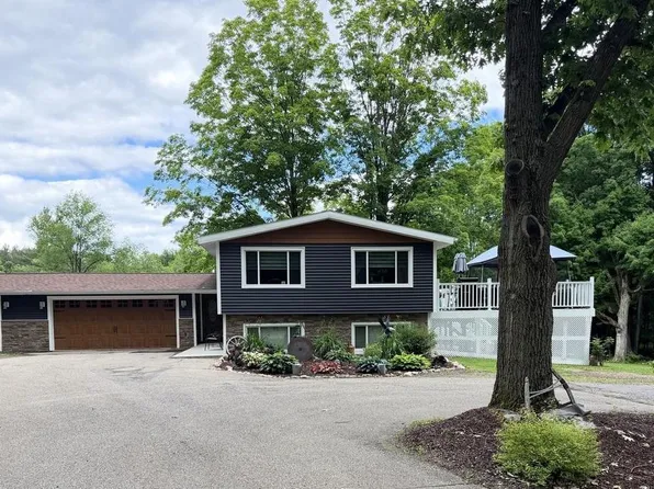 N7826 4TH STREET, Eland, WI 54427