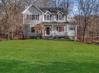 34 Kenzbrit Ct, Poughkeepsie, NY 12603