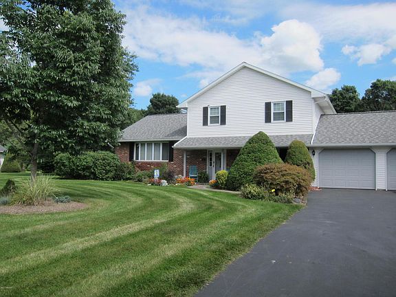 3rd image of 338 Henry Dr