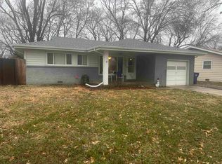 6417 N Randall Dr, Wichita, KS 67219