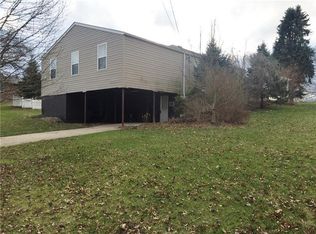 202 East Ave, West Mifflin, PA 15122