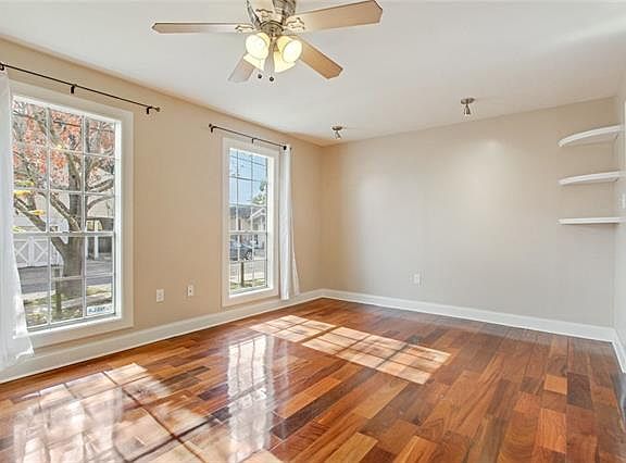 5th image of 4605 S Saratoga St