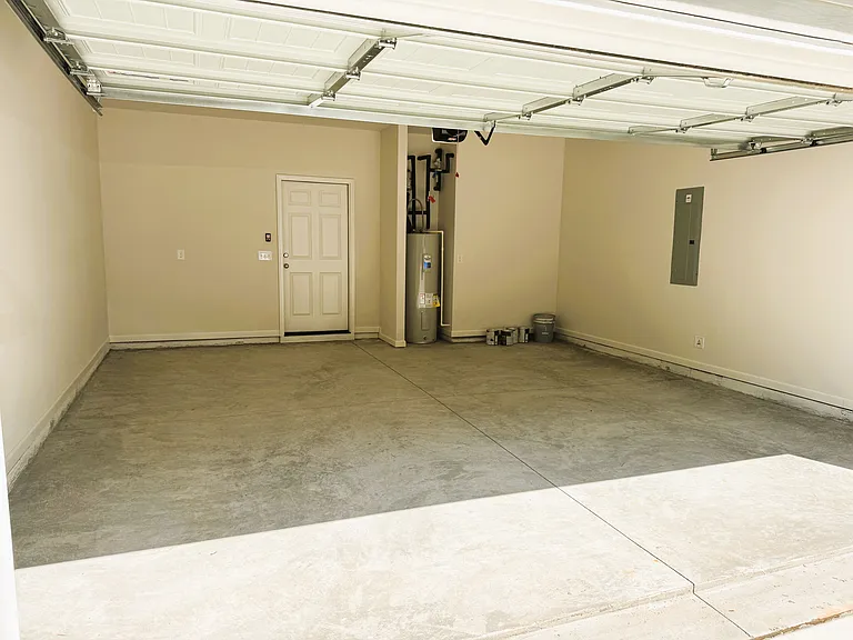241 Perimeter Rd — Photo 17