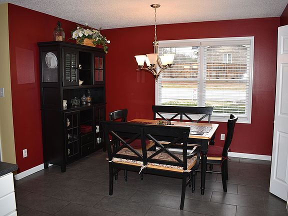 2nd image of 229 Villa Dr