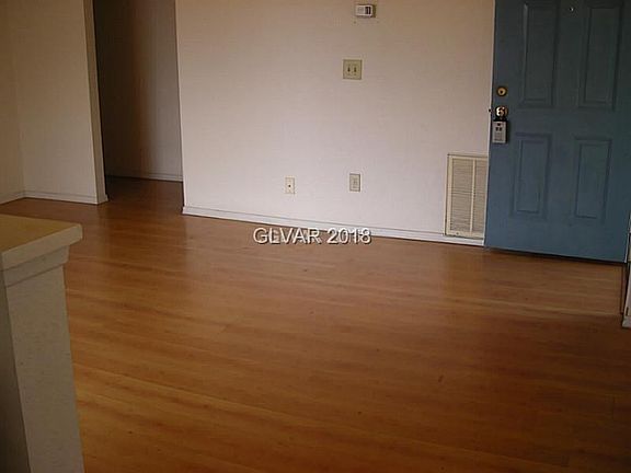 3rd image of 4741 Nara Vista Way Unit 203