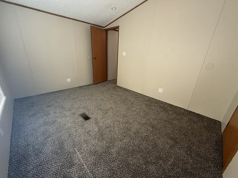 38000 Le Chateau Blvd #383 — Photo 23