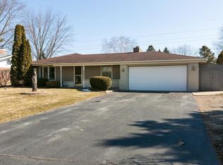 1347 Prairie Dr, Mount Pleasant, WI 53406