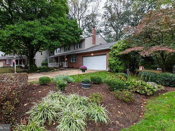 3rd image of 2310 Lighthouse Ln