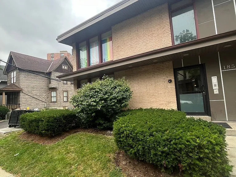 1851 N Oakland Ave (18 Unit) — Photo 1