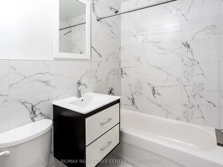 371 Lakeshore Rd W #504 — Photo 10