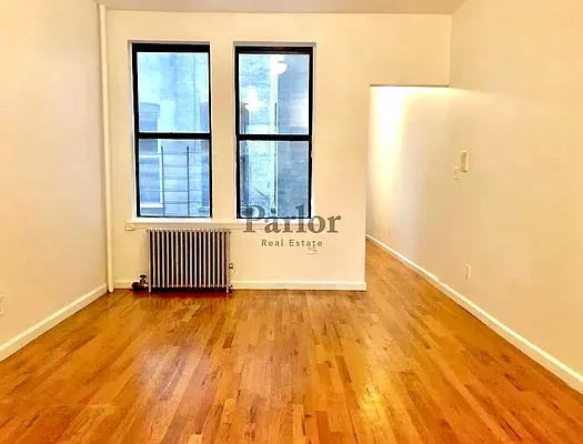 Rented by Parlor Real Estate Corp | media 13