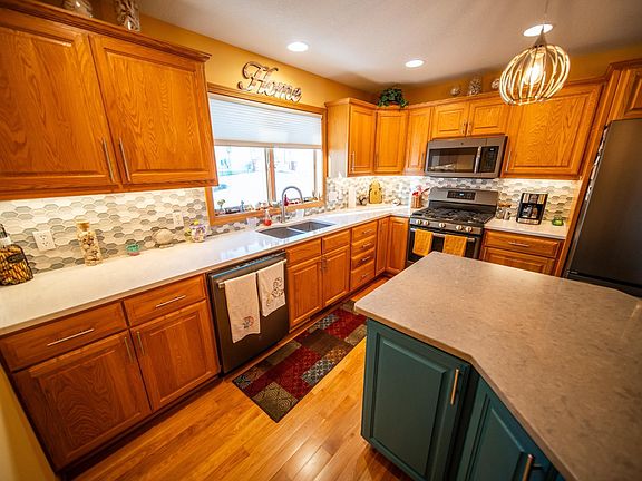 5th image of 2516 Superior Ln NW
