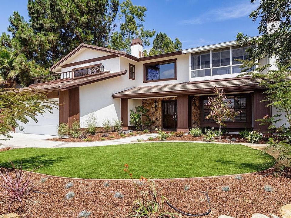 Front of House, Welcome Home!