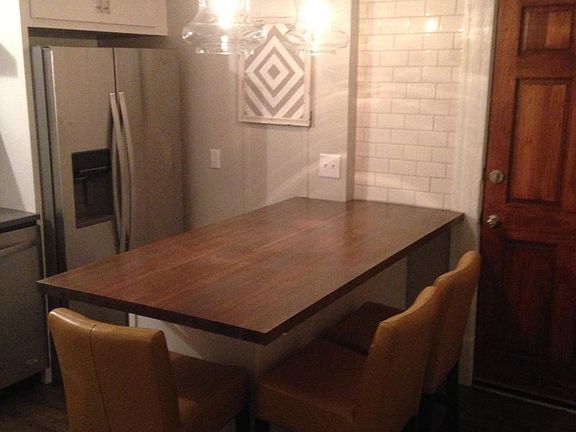 2nd image of 832 Kerr St #832