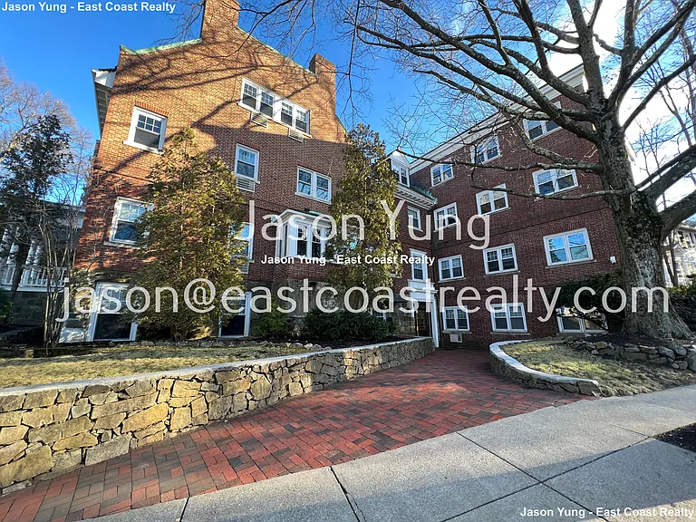 2018 Commonwealth Ave #45 — Photo 10