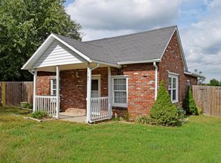 105 N Elm Ave, Clever, MO 65631