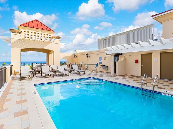2nd image of 2501 N Ocean Boulevard #350