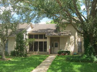 221 Lansdown St, Victoria, TX 77904