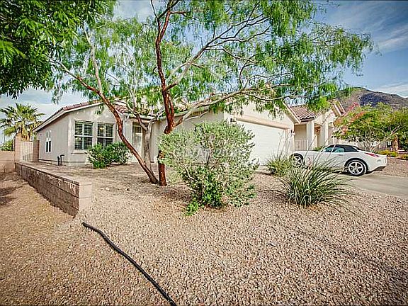 4th image of 192 Kings Canyon Ct