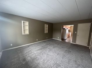 713 W Church St., Champaign, IL 61820
