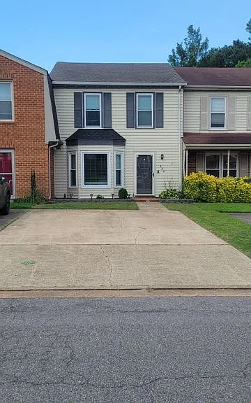 434 Wayman Ln — Photo 1
