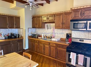 761 E 7th St #3333, Boston, MA 02127